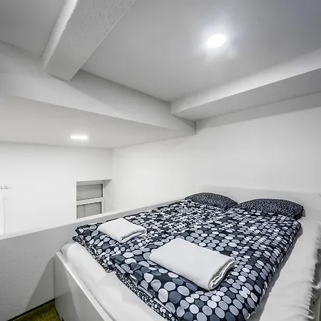 Kertesz Designer With Aircon Appartamento Budapest